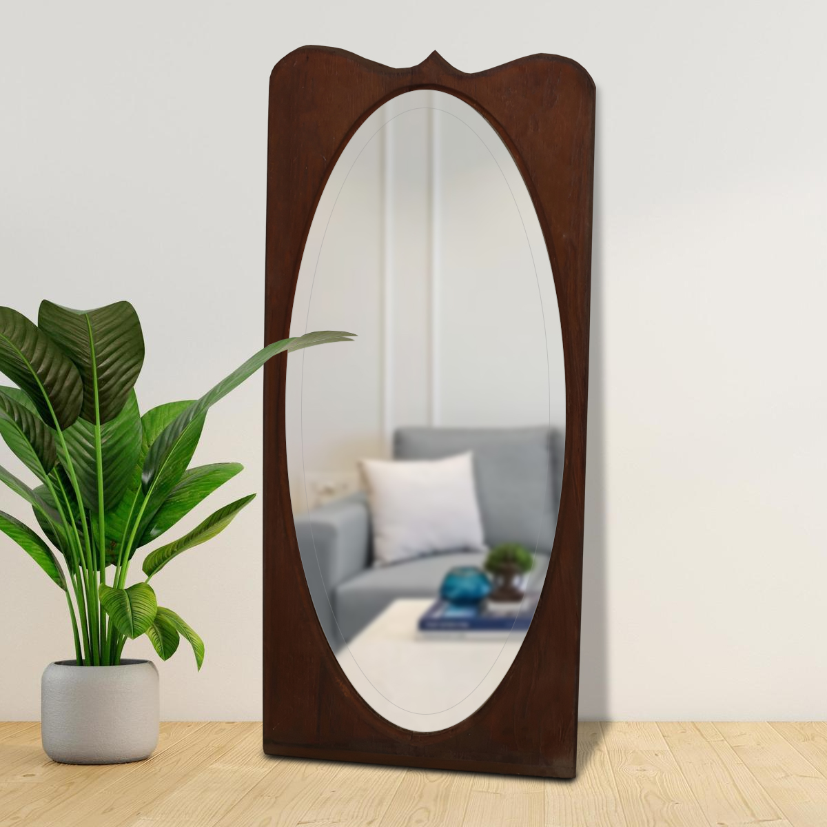 Vintage style Melker wall mirror featuring traditional design and elegance